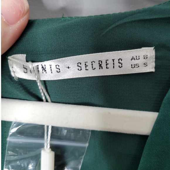 Saints + Secrets Satin Faux Wrap Romper Forest Green V-Neck Open Back Size S - Picture 3 of 5